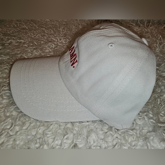New "DAMN" hat based on Kendrick Lamar pulitzer winning album / White & Red - Picture 3 of 5